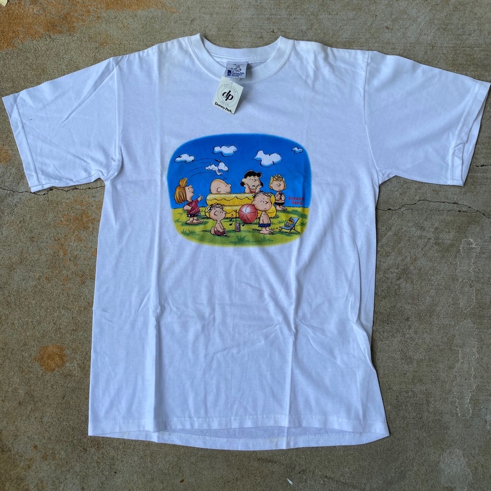 Charlie Brown Peanuts Tee